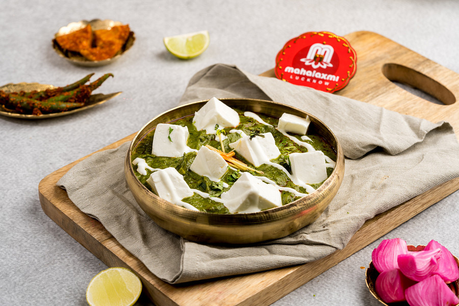 Palak Paneer (Green Gravy) Per Plate