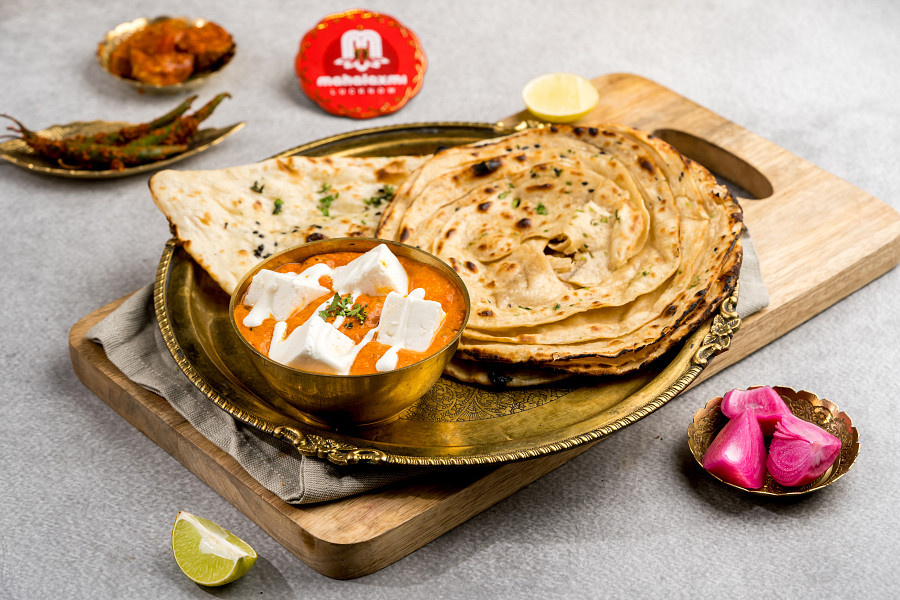 Paneer Butter Masala (2Pcs.) Breads