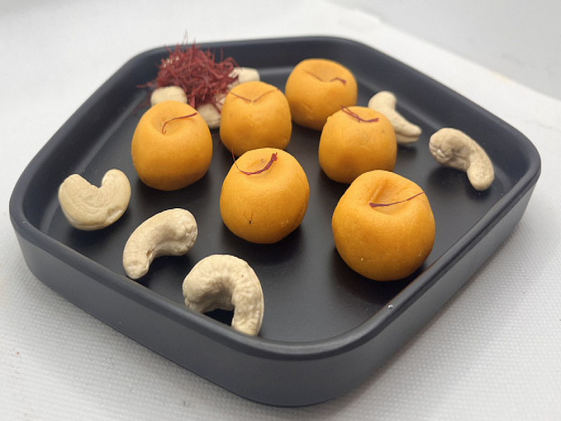 Doodh Kesar Peda  