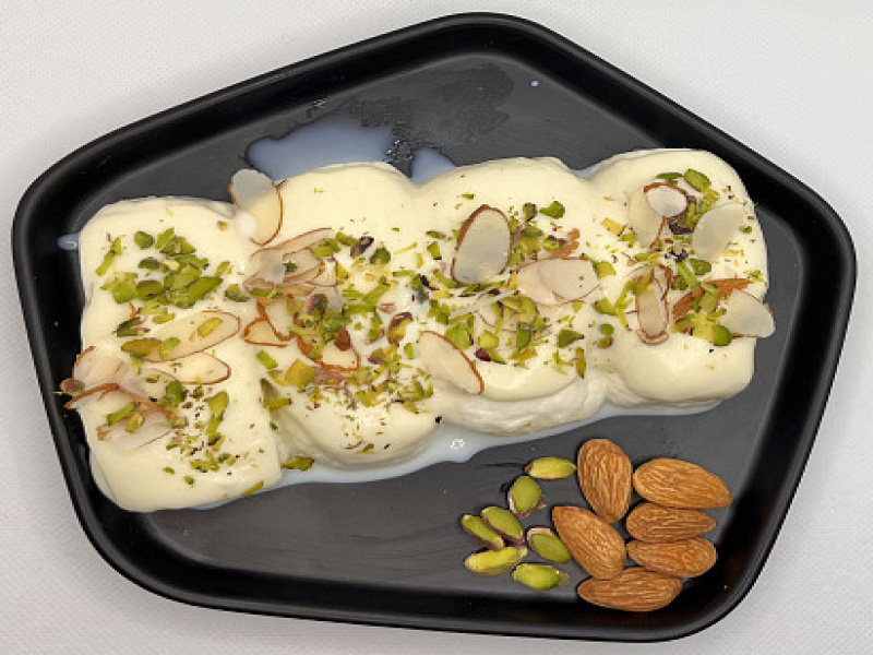 Chenna Malai Chamcham  