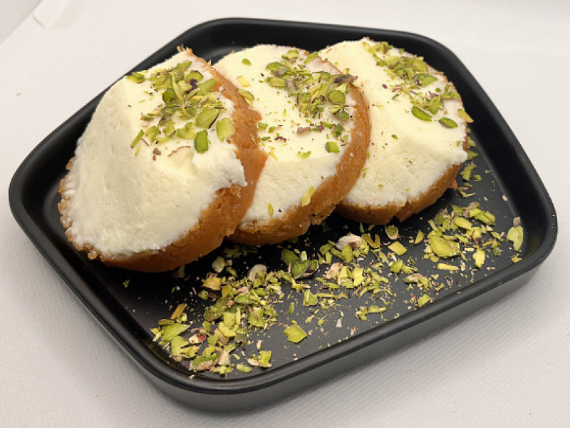 Malai Chenna Cake  