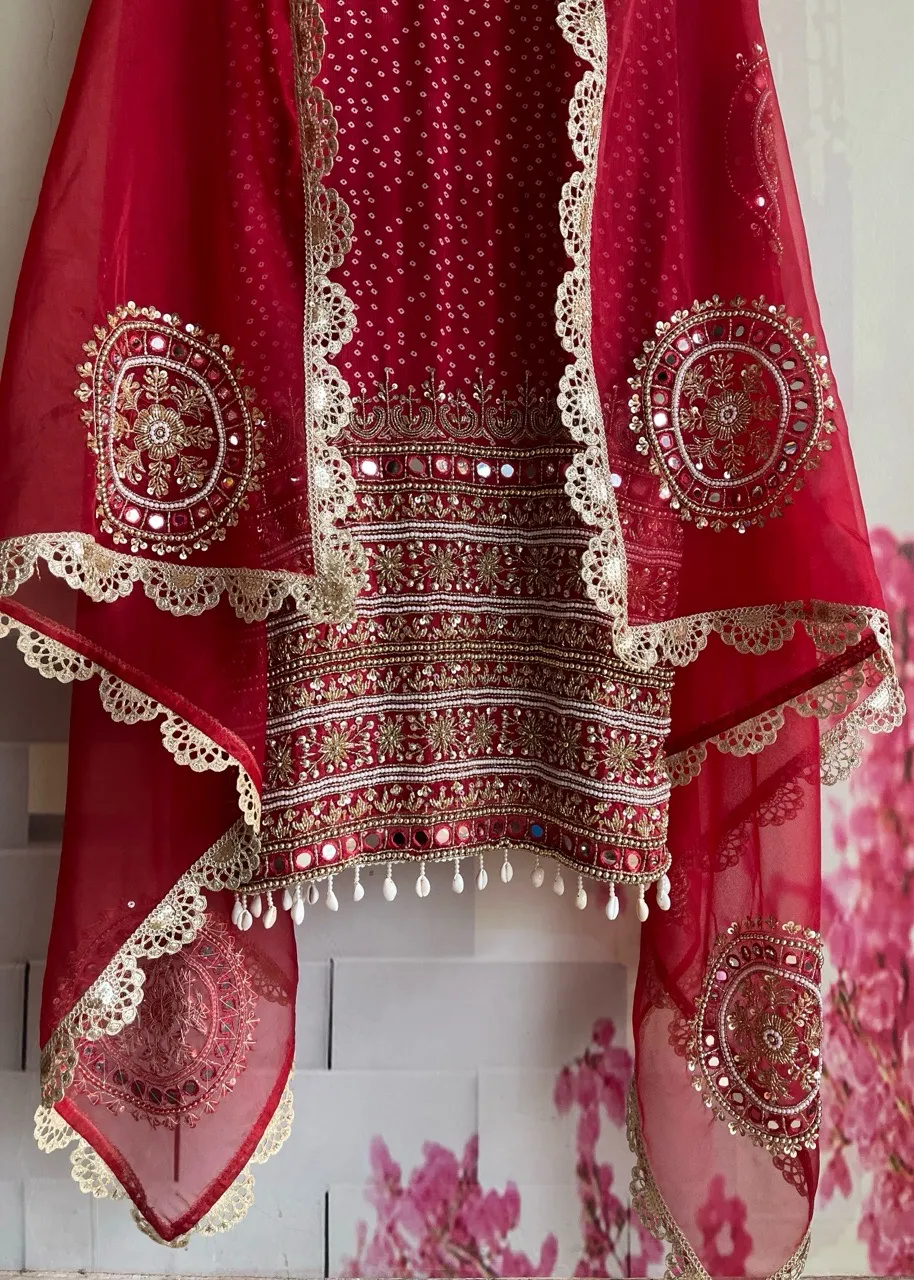 ‘Ada’ suit Set - Maroon view 2
