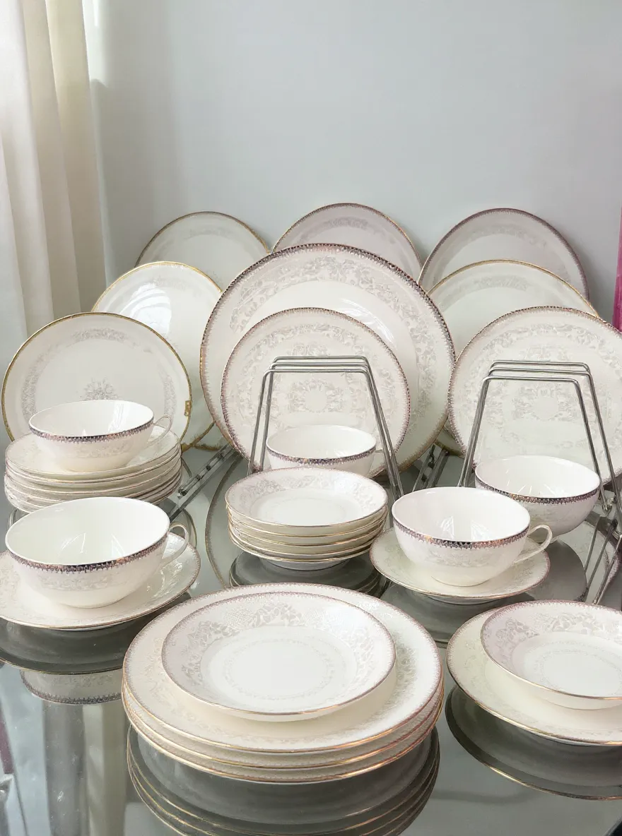 37-Piece Dinner Set