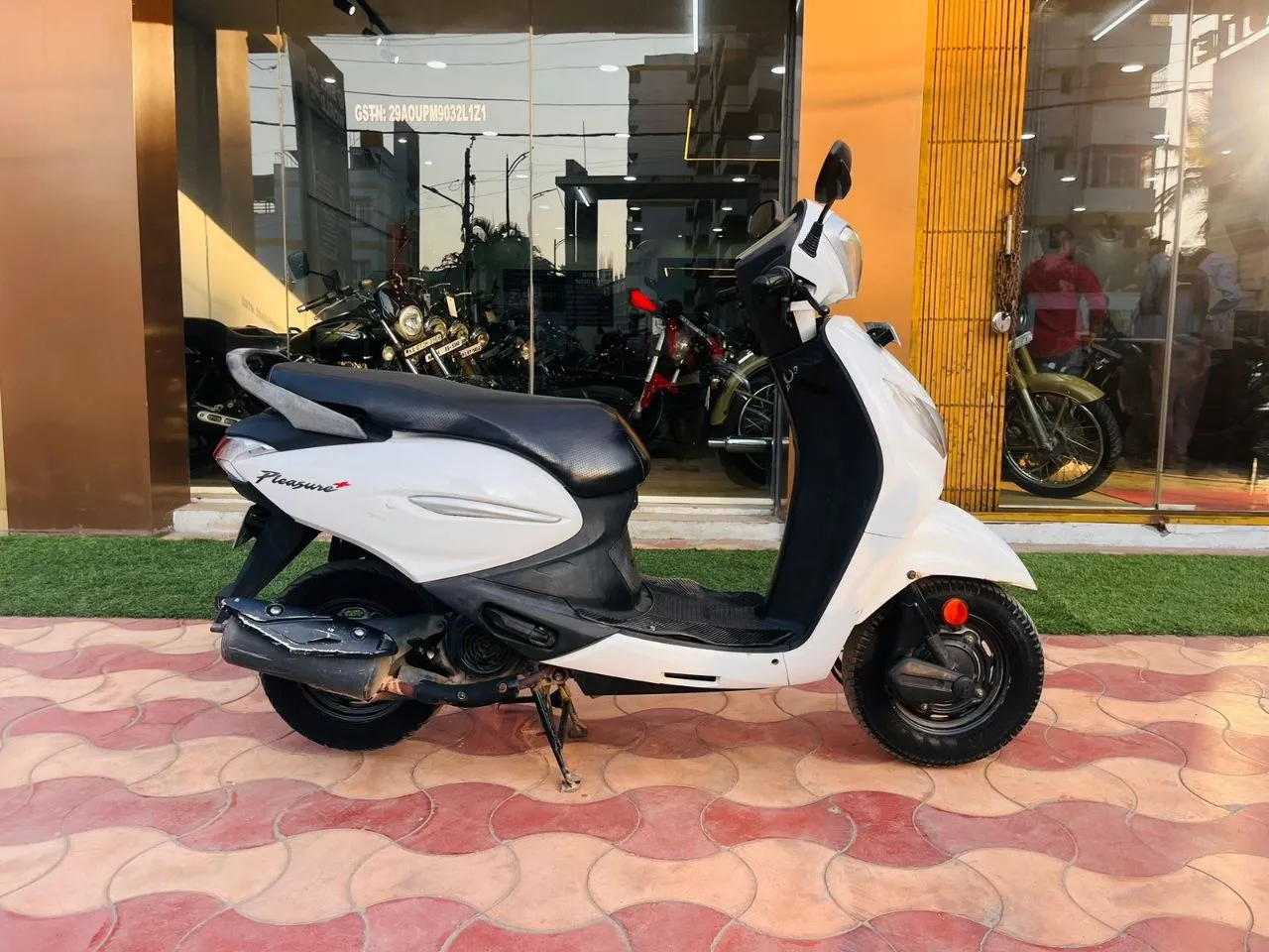 Pleasure 110CC/2019 DEC MODEL view 6