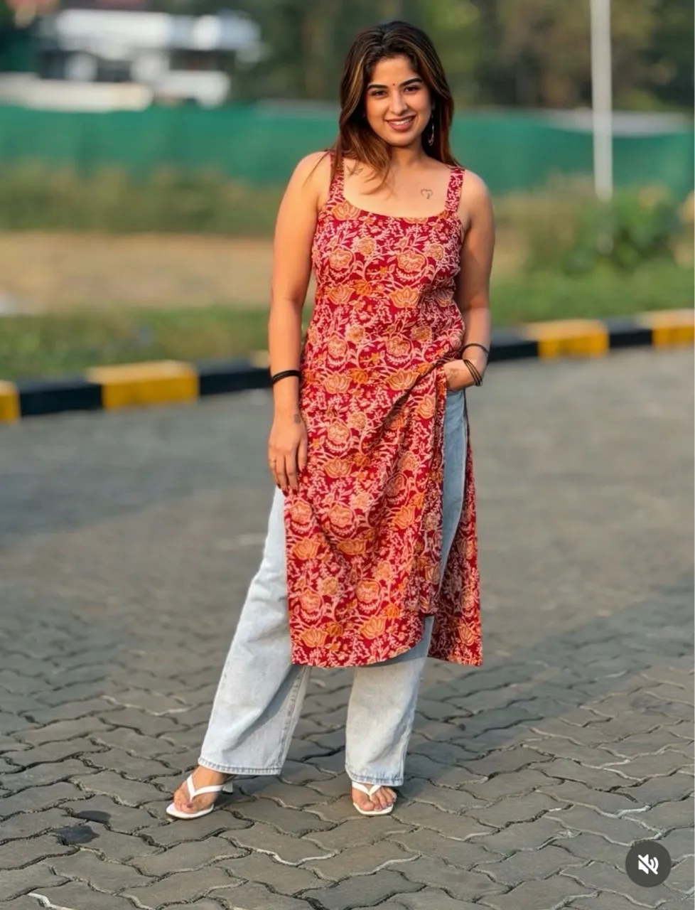 ‘Gulzar’ Kurti New view 5