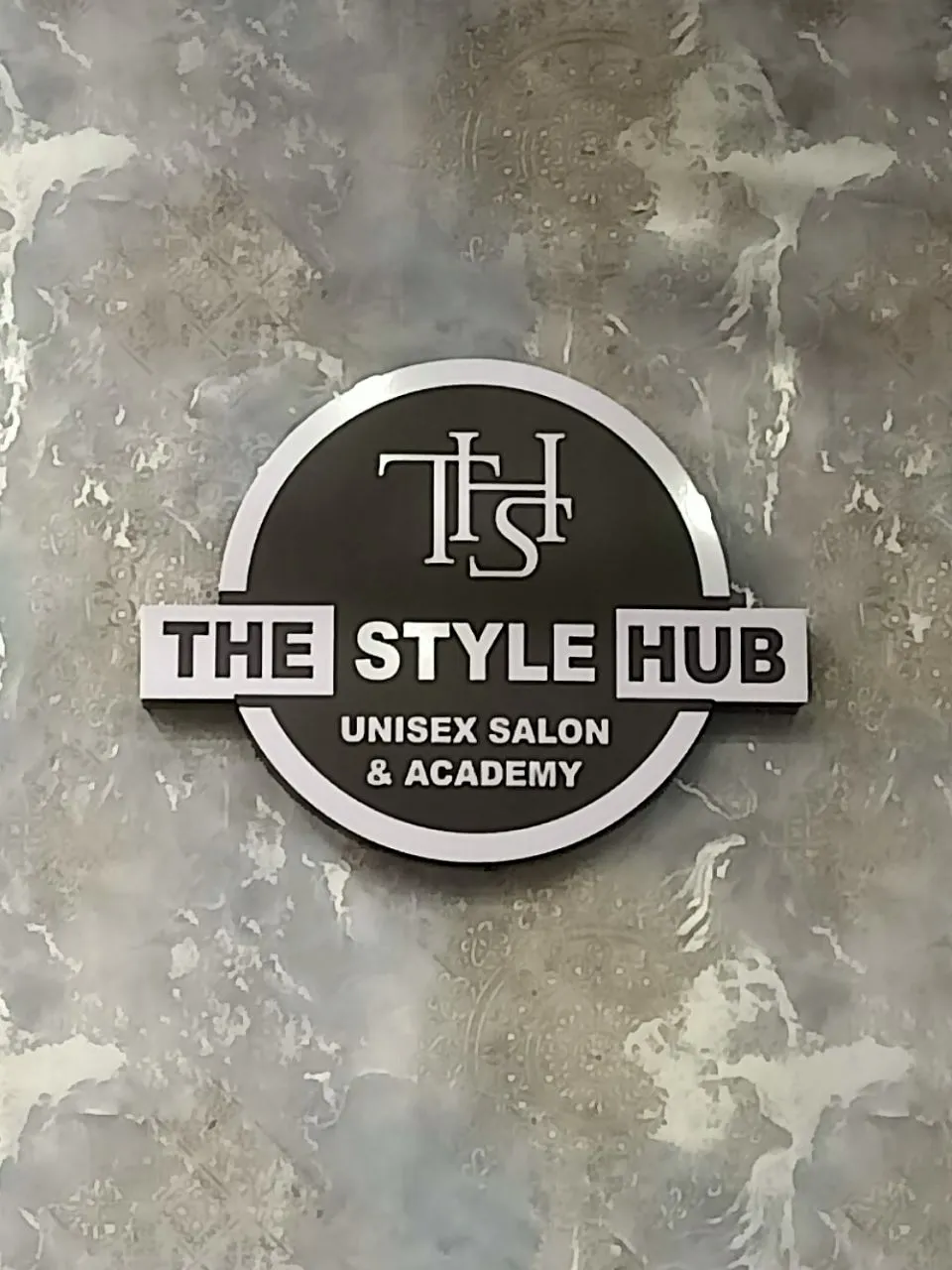 The Style Hub Unisex Salon Signage