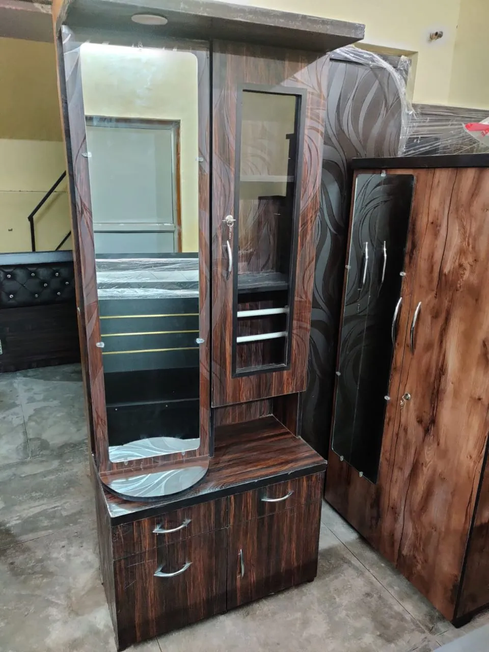 Woodpecker Royale Dresser