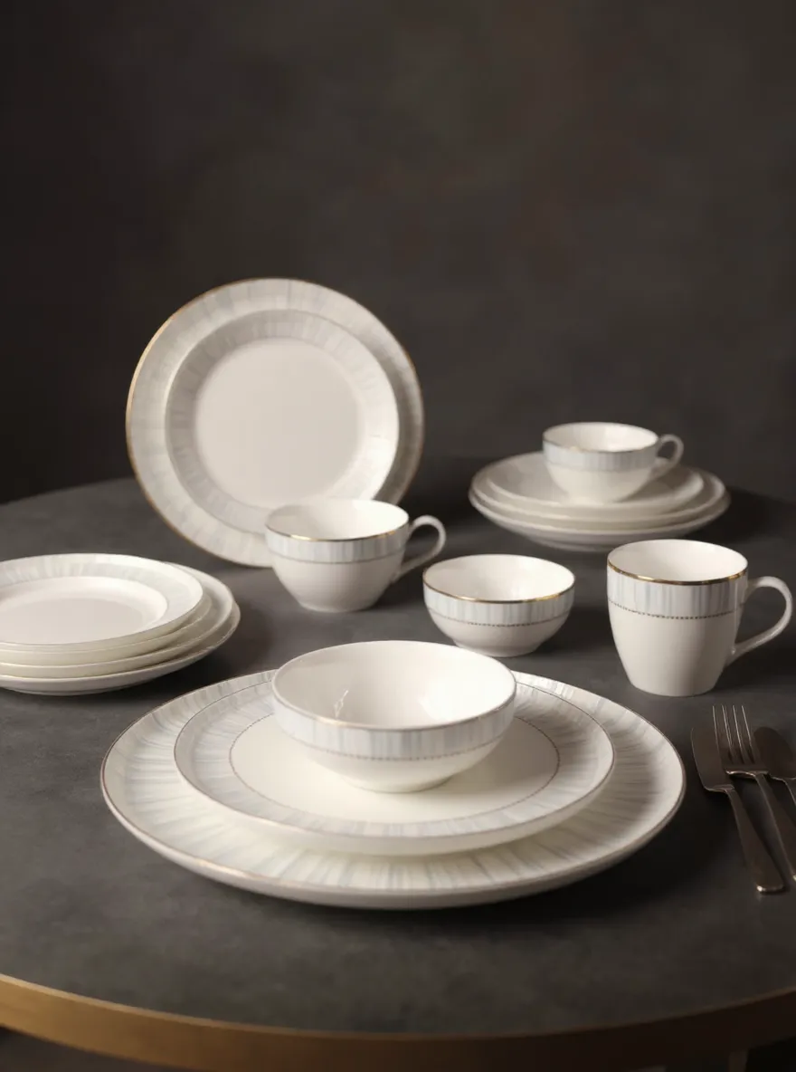 Fine Forciline Dinnerware Set