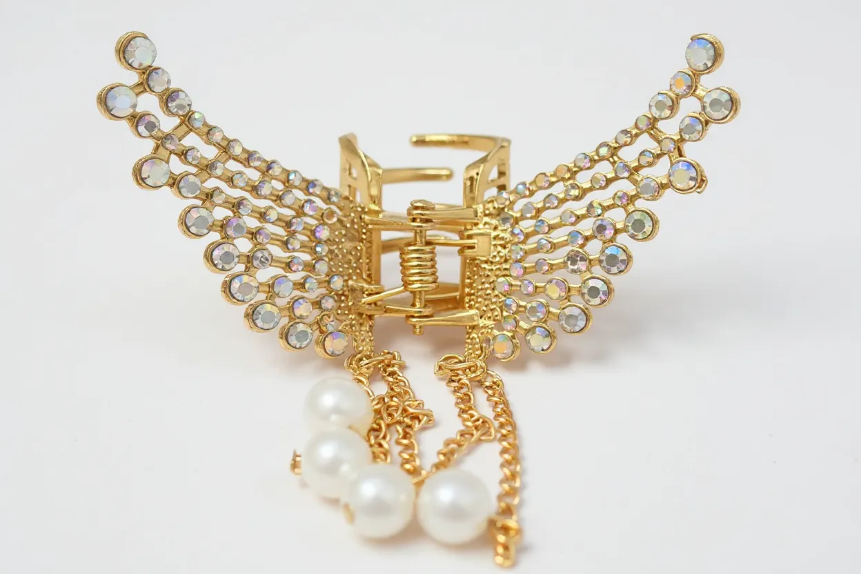 Gold-Tone Pearl Cletcher