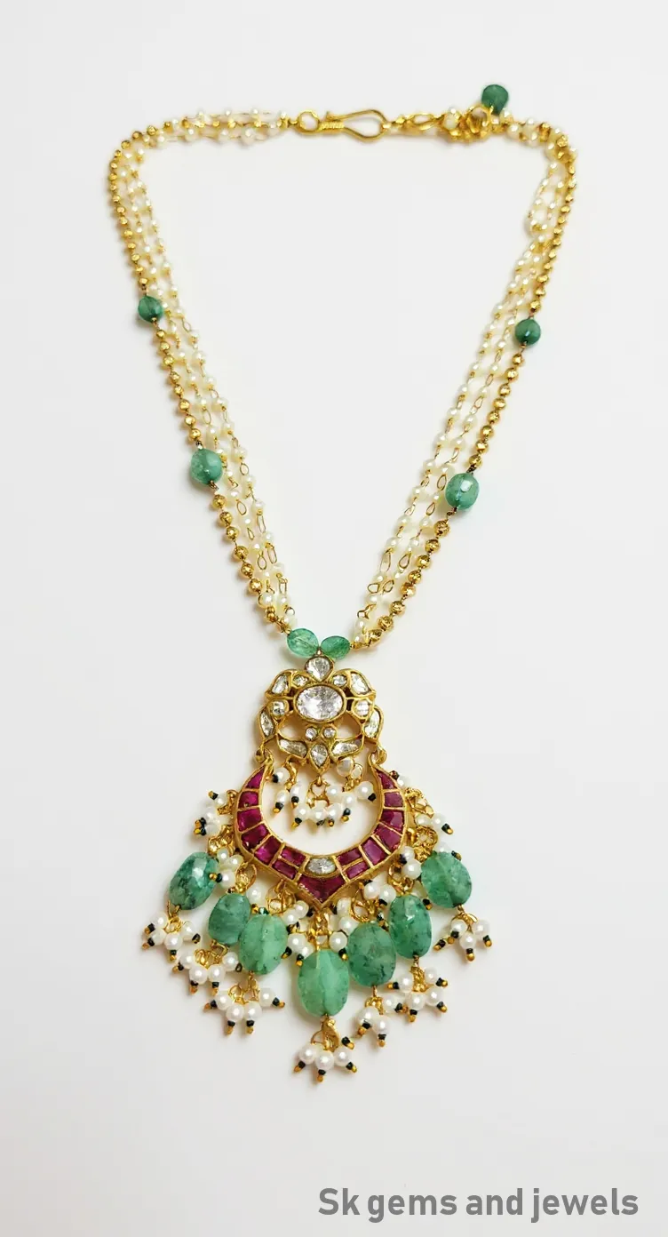 Jadau Kundan Pendend Set