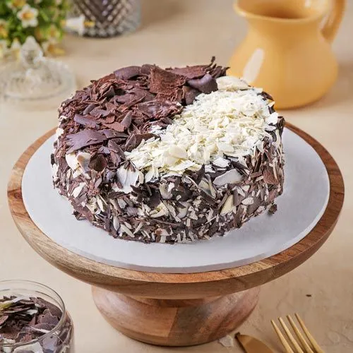 Chocolate Duo Cake