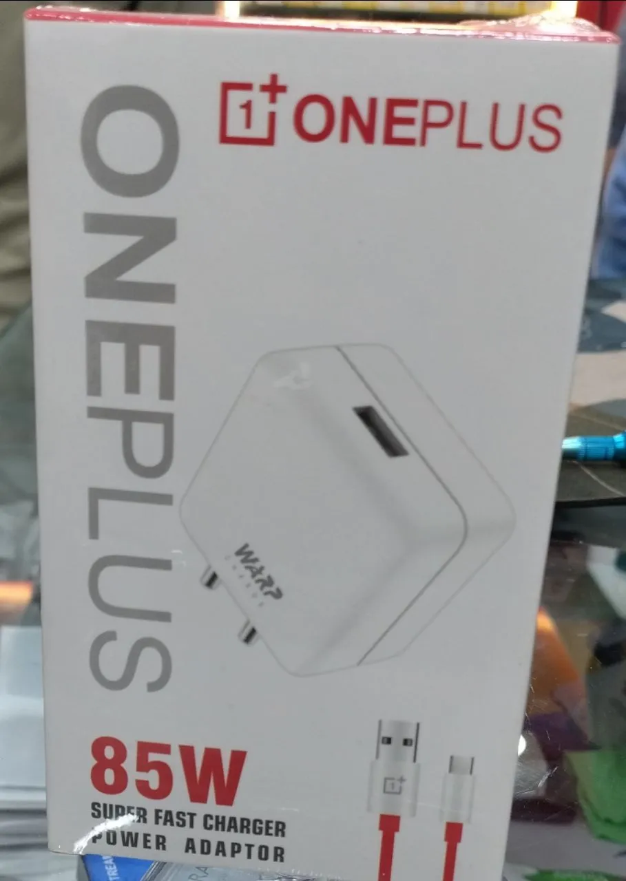OnePlus 85W Super Fast Charger