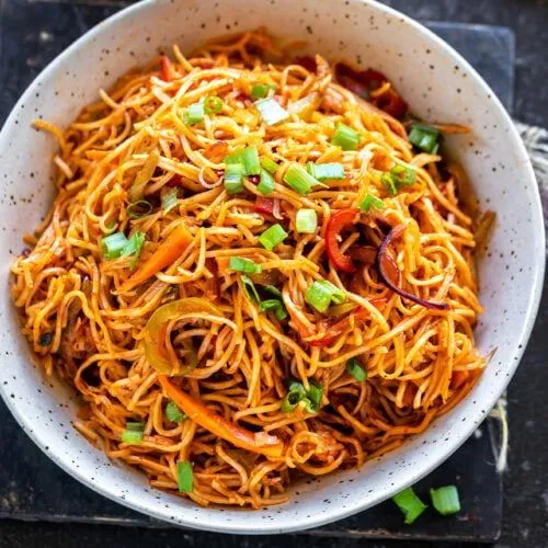 Schezwan Noodles Half