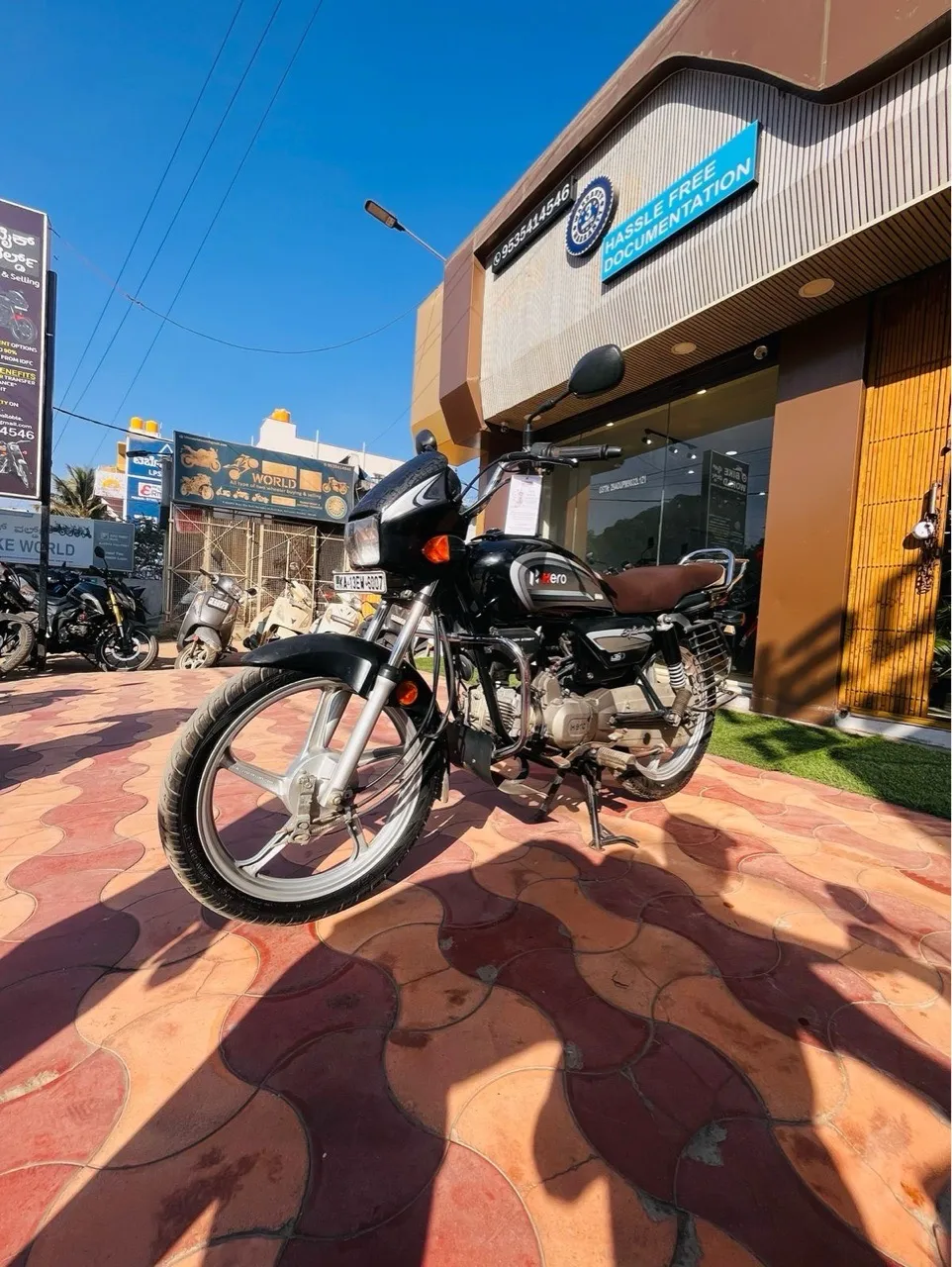 Hero Splendor Plus/2023 Model view 9