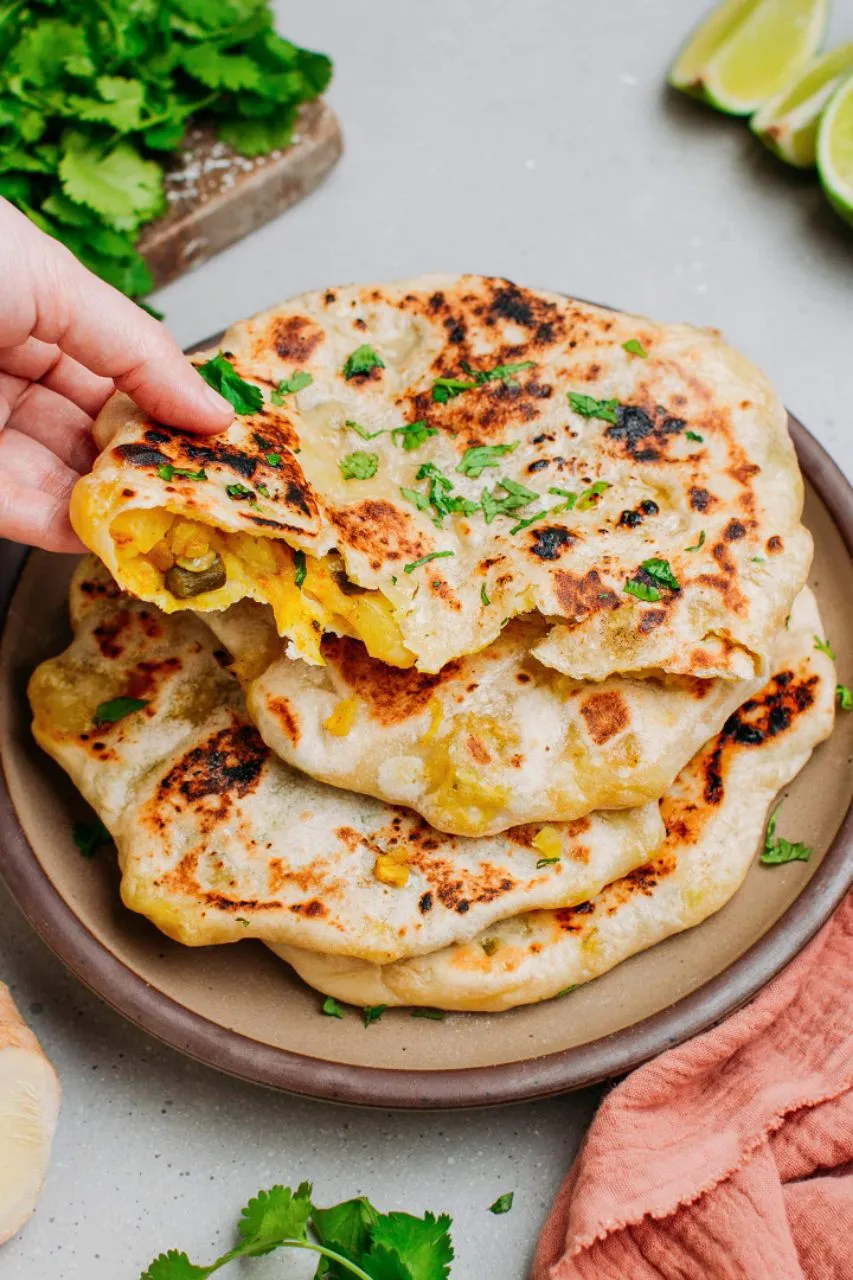 Aloo Naan Pcs2 Raita