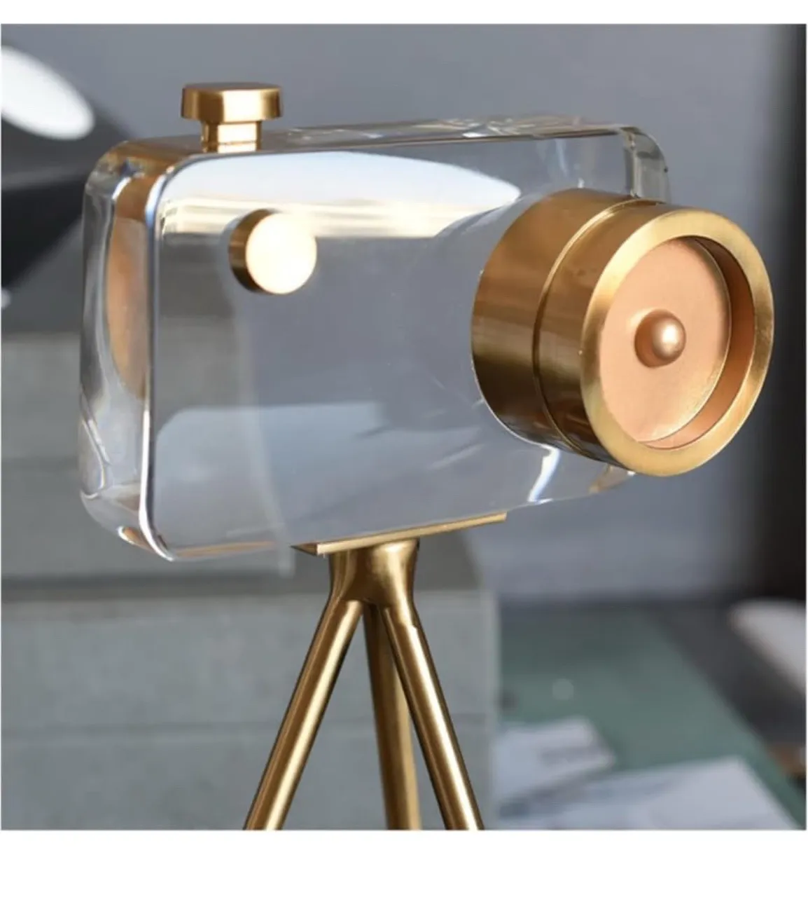 📸 Crystal Camera Decorative Showpiece (Gold Finish Tripod Stand)