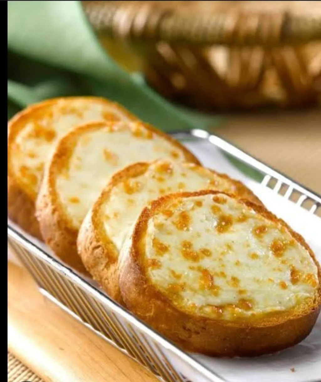 Garlic Bread With Cheese