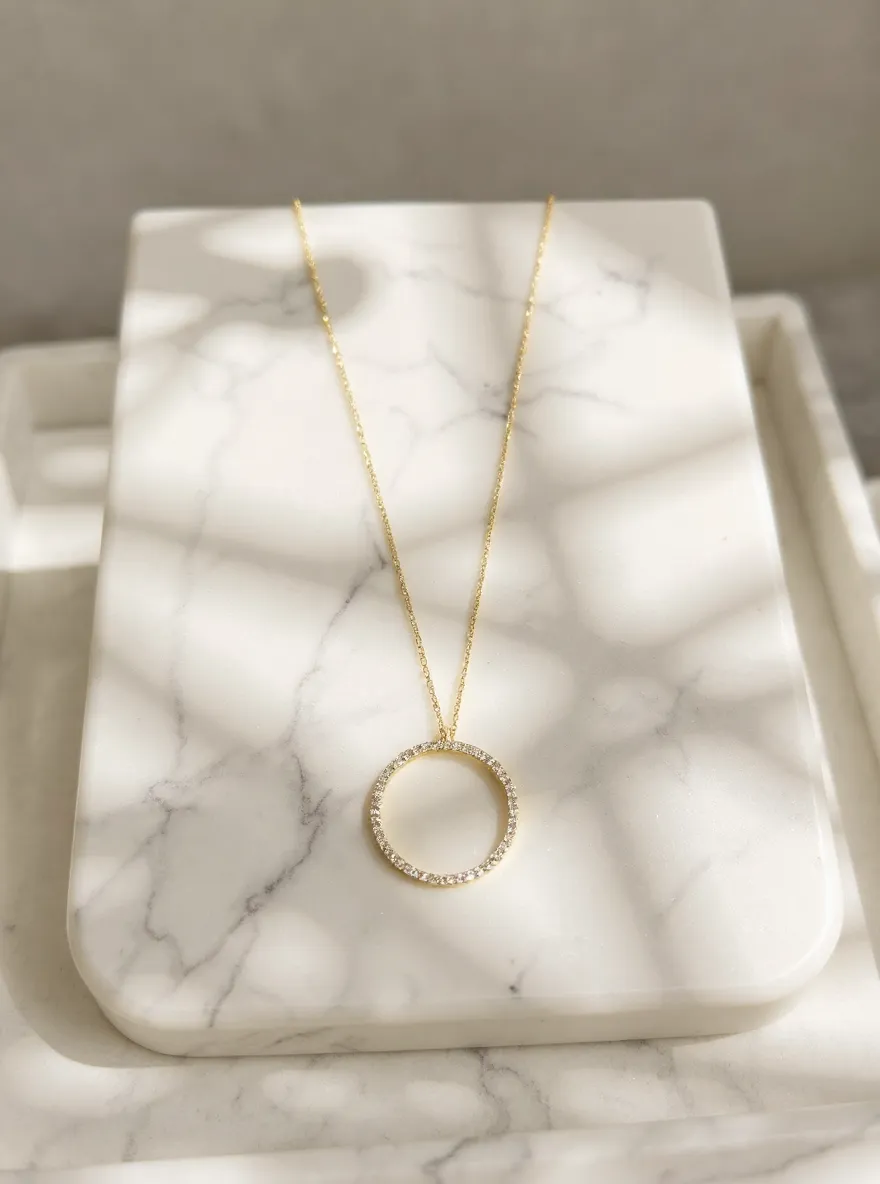 Elegant Circle Pendant Necklace