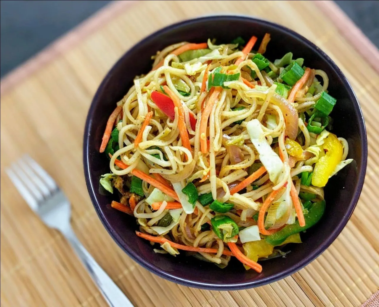 Veg Hakka Noodles Half