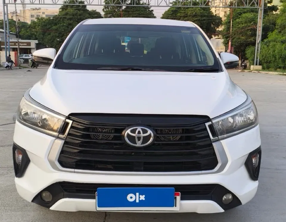 Toyota Innova crysta