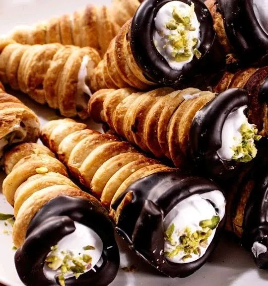 Cream Roll