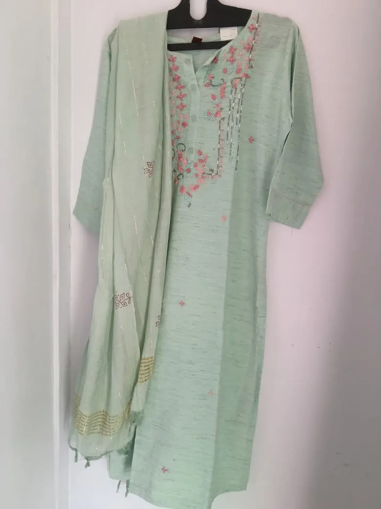 Embroidered Green Kurti Set