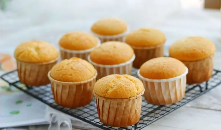 Eggless Vanilla Muffins