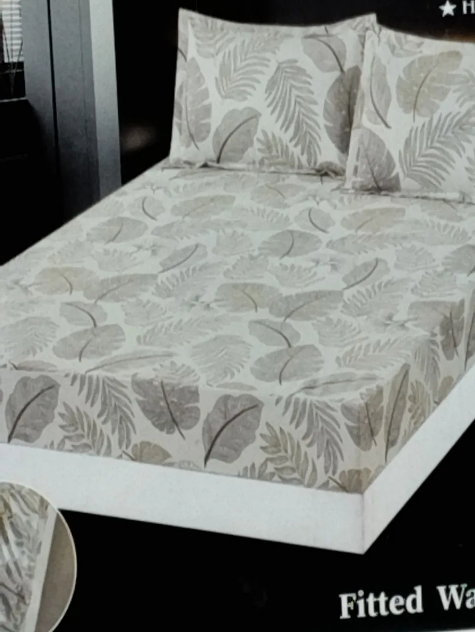 Fitted Bedsheet with Pillowcases