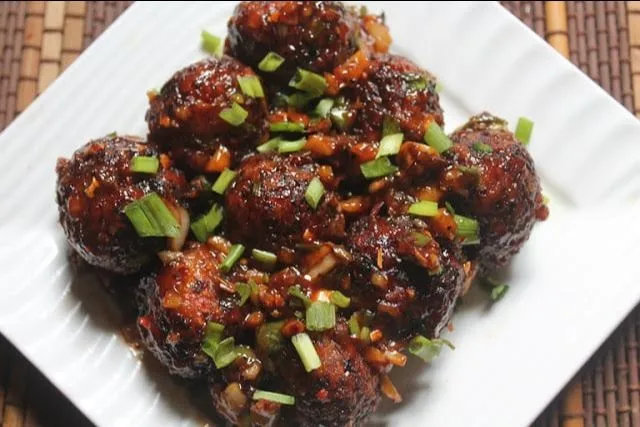 Veg Manchurian 12 Pcs