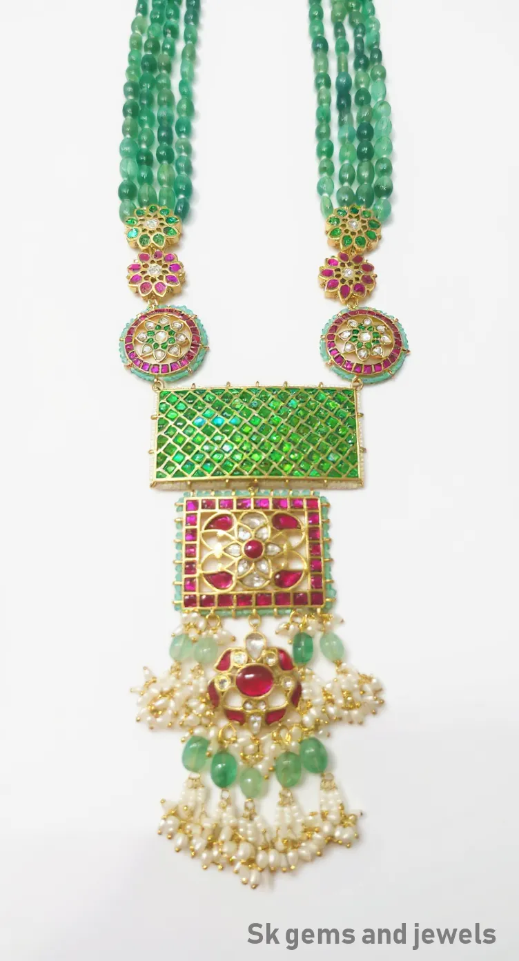 Jadau Kundan Stobry Mani Piroe Pendend Set