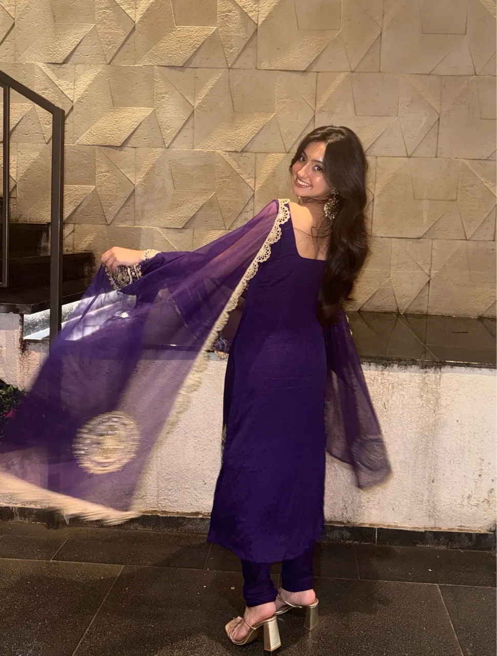 ‘Ada’ Suit set Light - Purple view 2