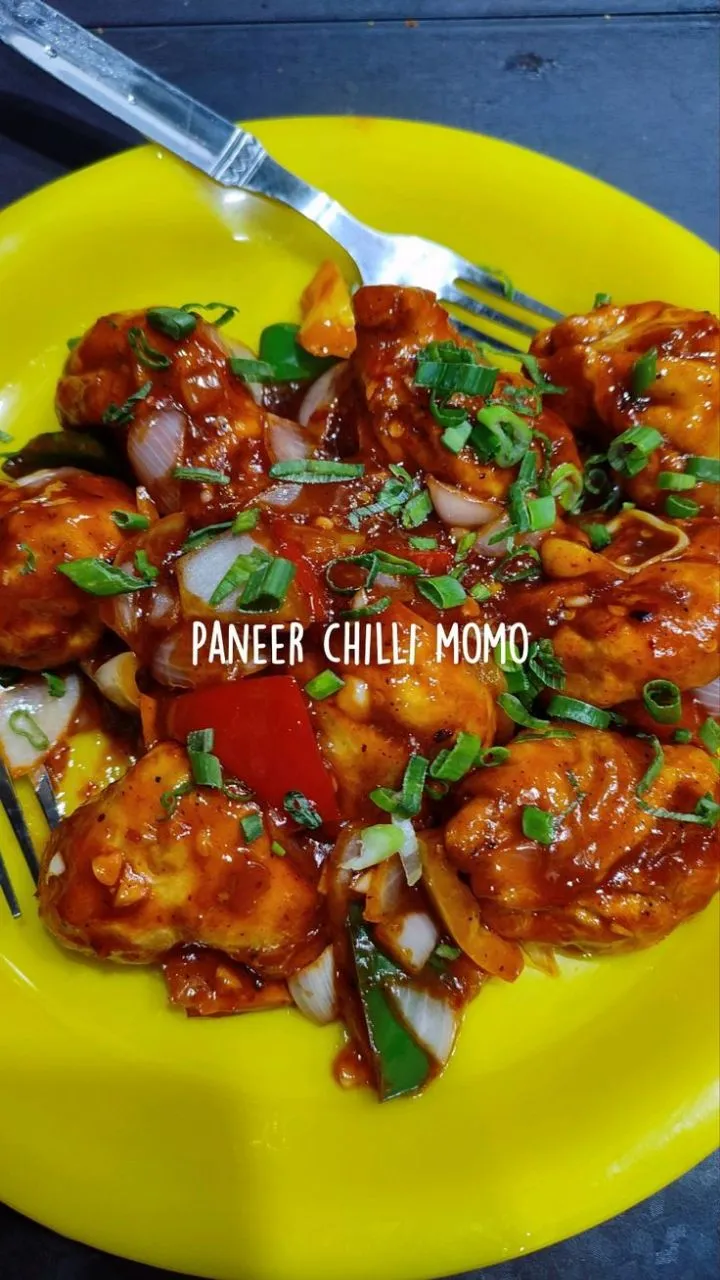Paneer Chilli Momos Full