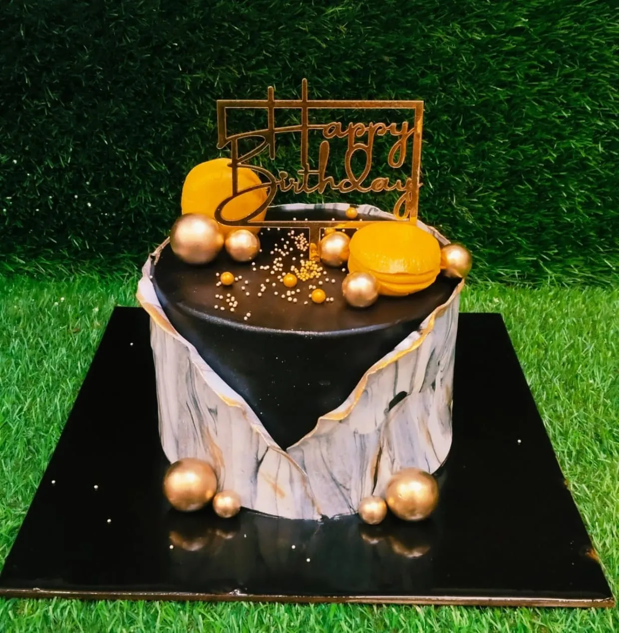 Marble Fondant Birthday Cake 1kg