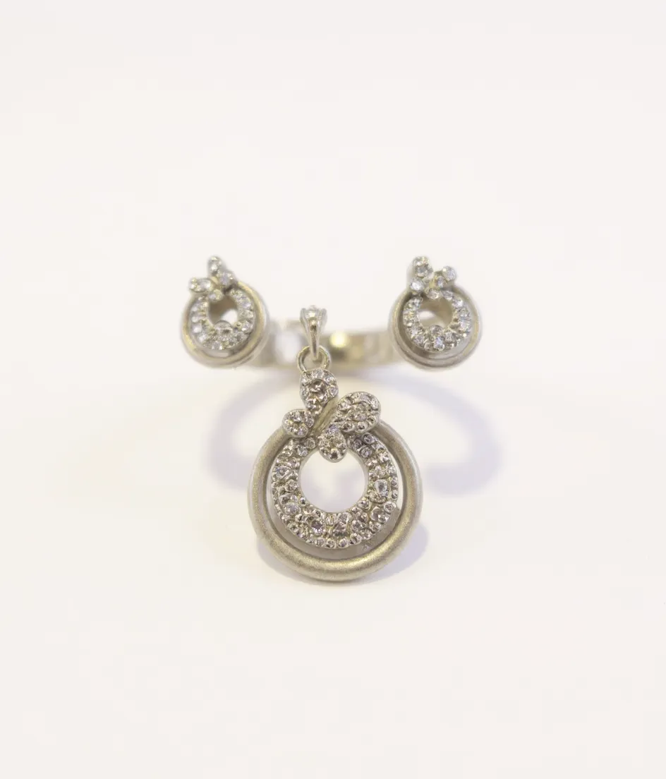 92.5 Hallmark Silver Italian Pendal Set