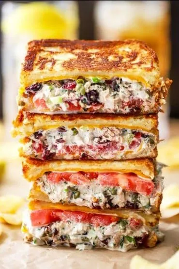 Cheese And Choco Lava Grilled Sandwich 4 Pcs