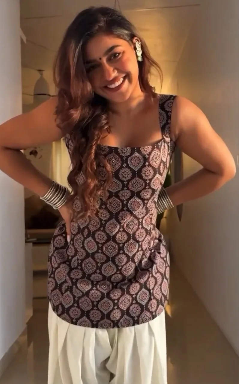 Ajrak Print Backless Kurti Set