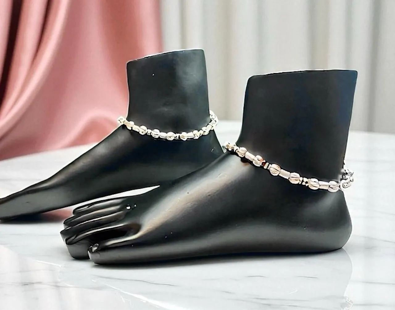 Silver Plated Beaded Anklet With Full Meena G007