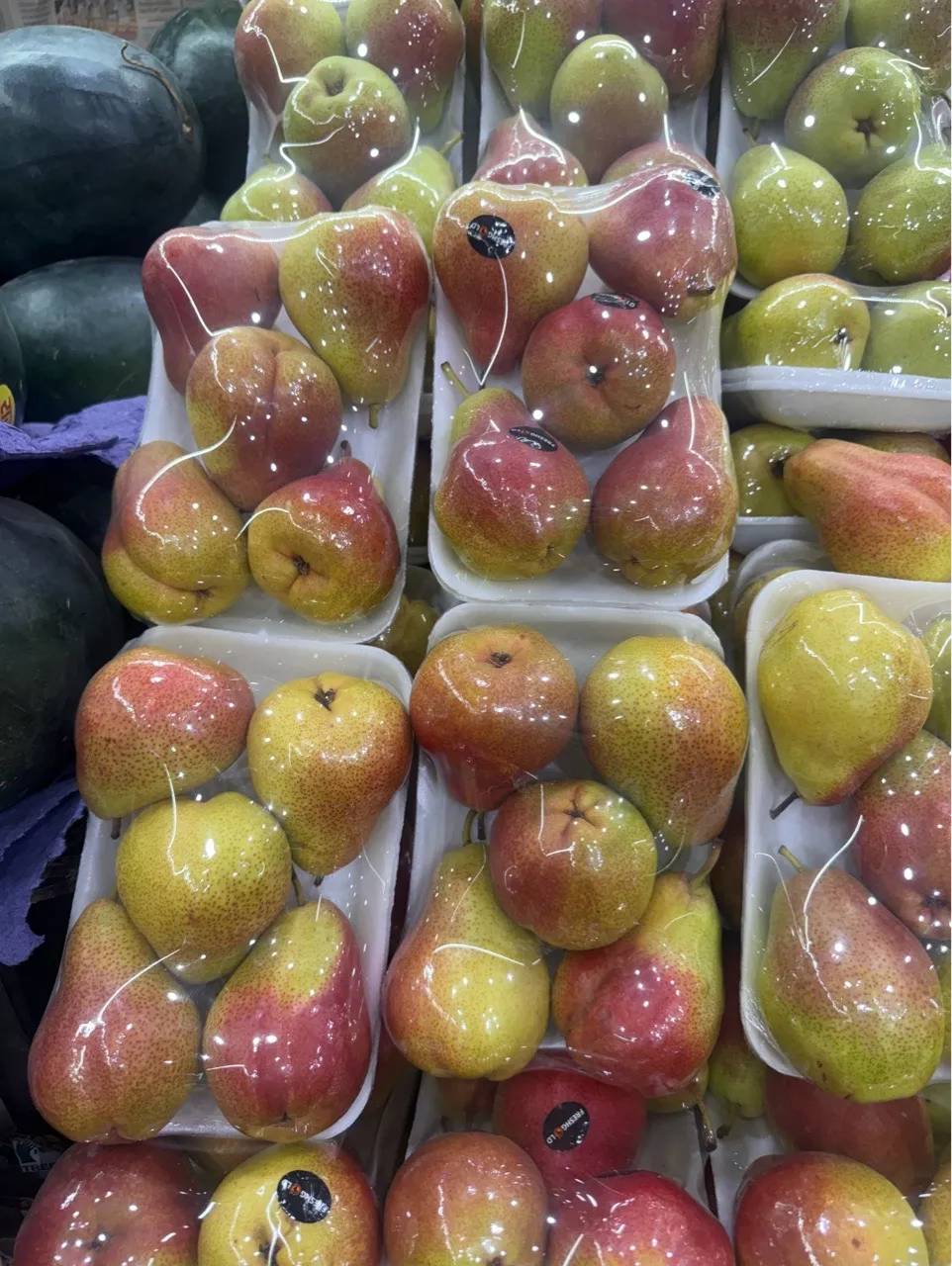Fresh Wrapped Pears