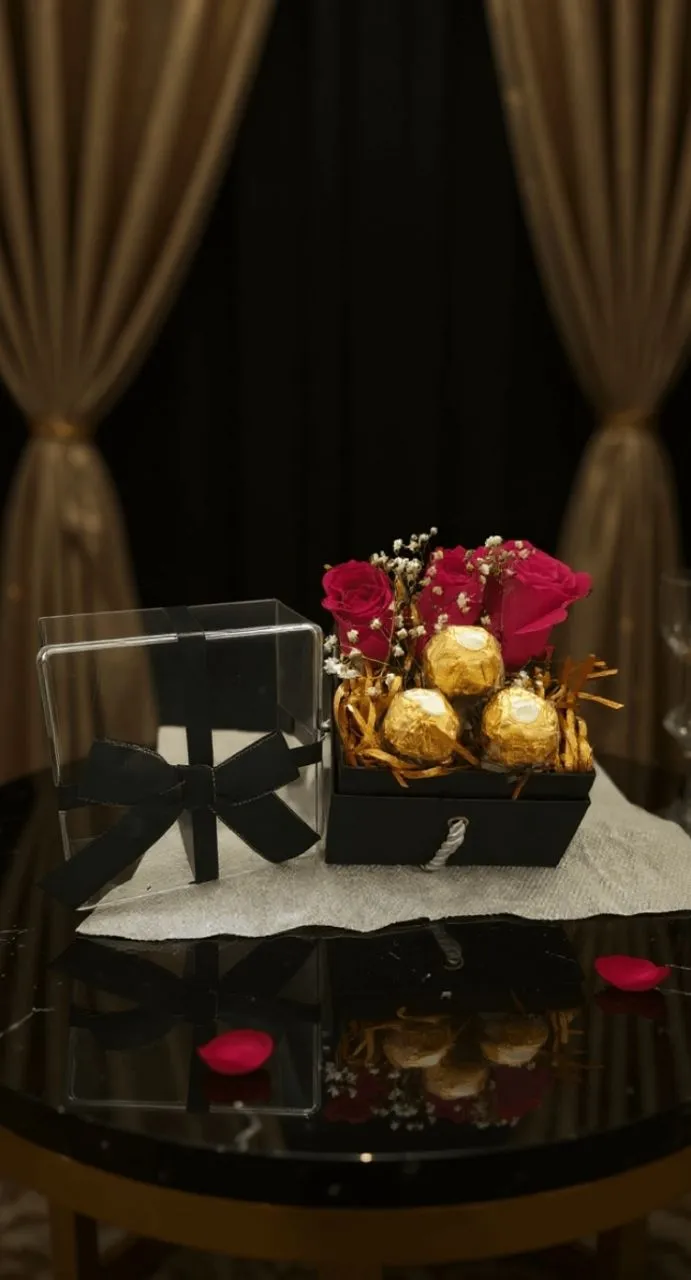 Velvet Cactus Signature Hamper view 2