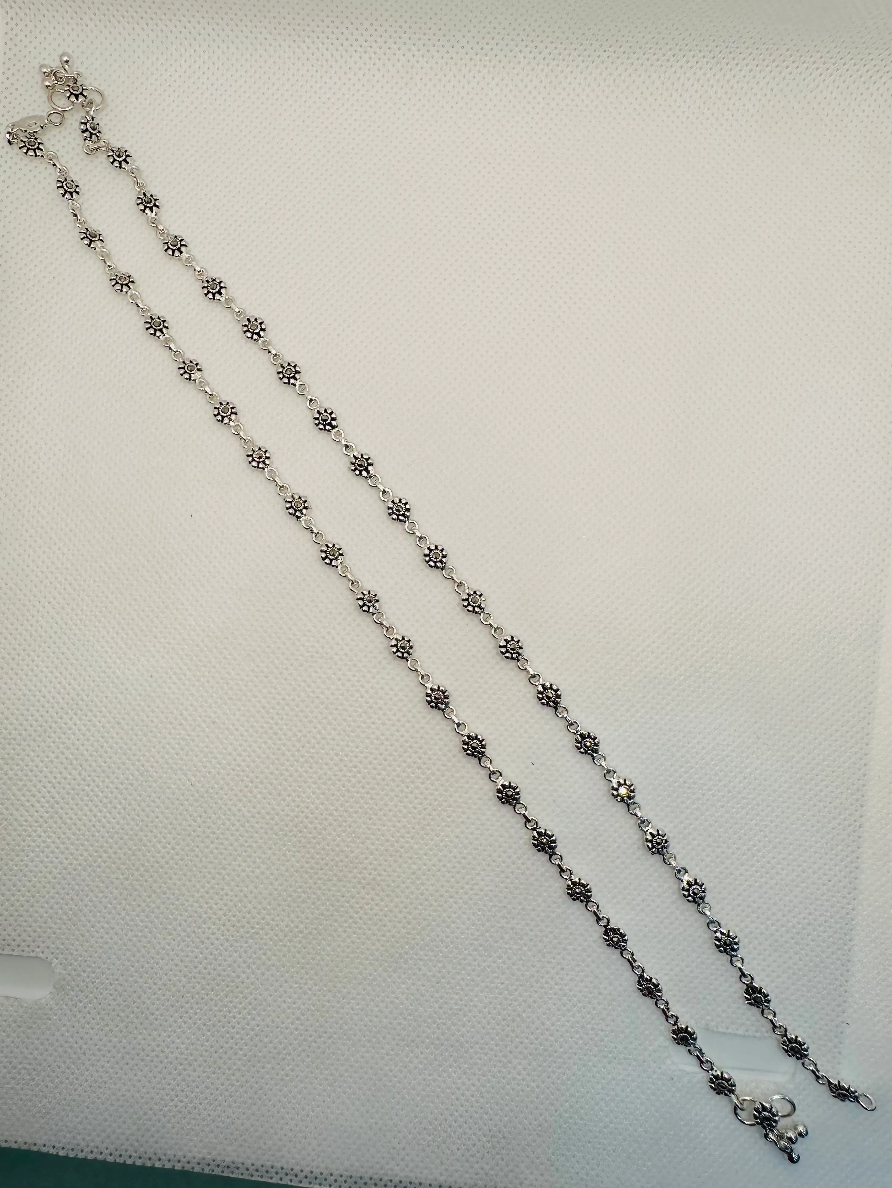 Floral Metal Anklet view 3