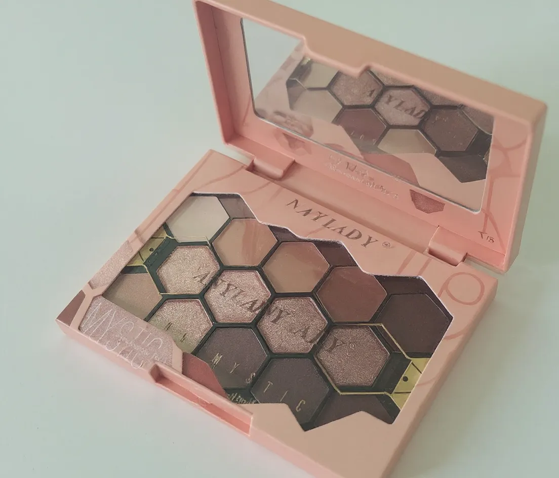 Matlady Eyeshadow Palette