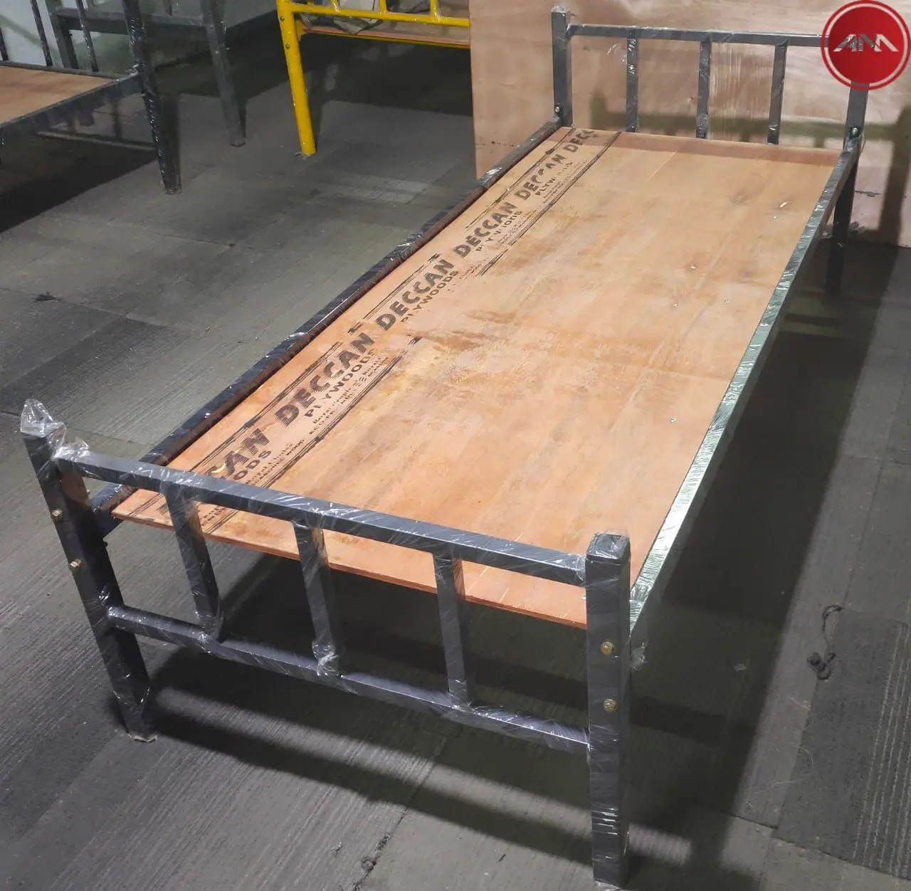 Wrought iron single cot