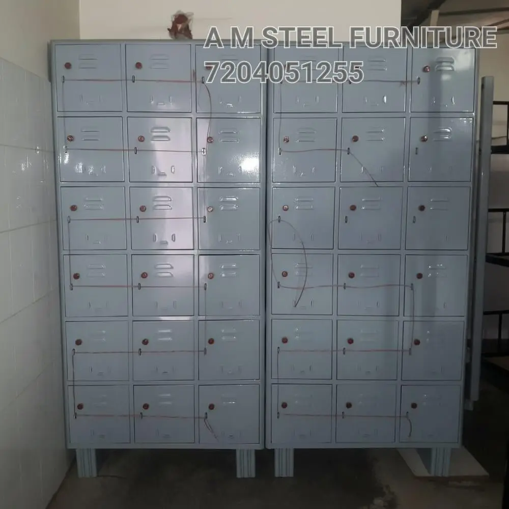 18 LOCKER STORAGE CABINETS view 2