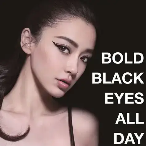 Maybelline The Colossal Bold Liner view 2