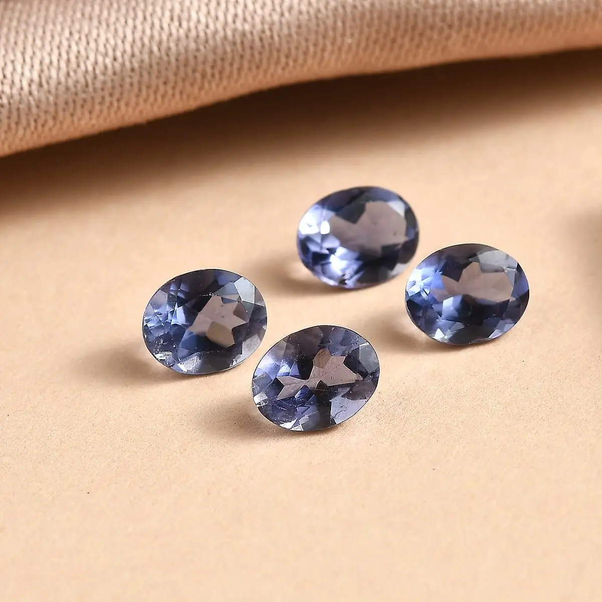 Iolite Gemstone "Neeli" view 3