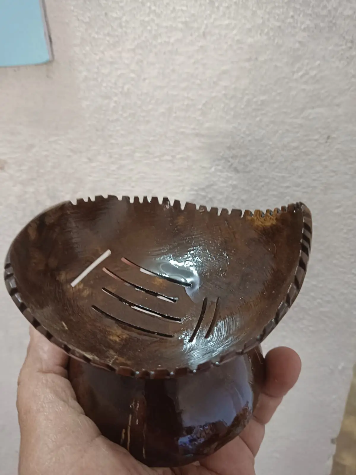 Handcrafted Coconut Shell Soap Case | Natural Eco-Friendly Soap Dish with Drainage Slots | Biodegradable Bathroom Accessory