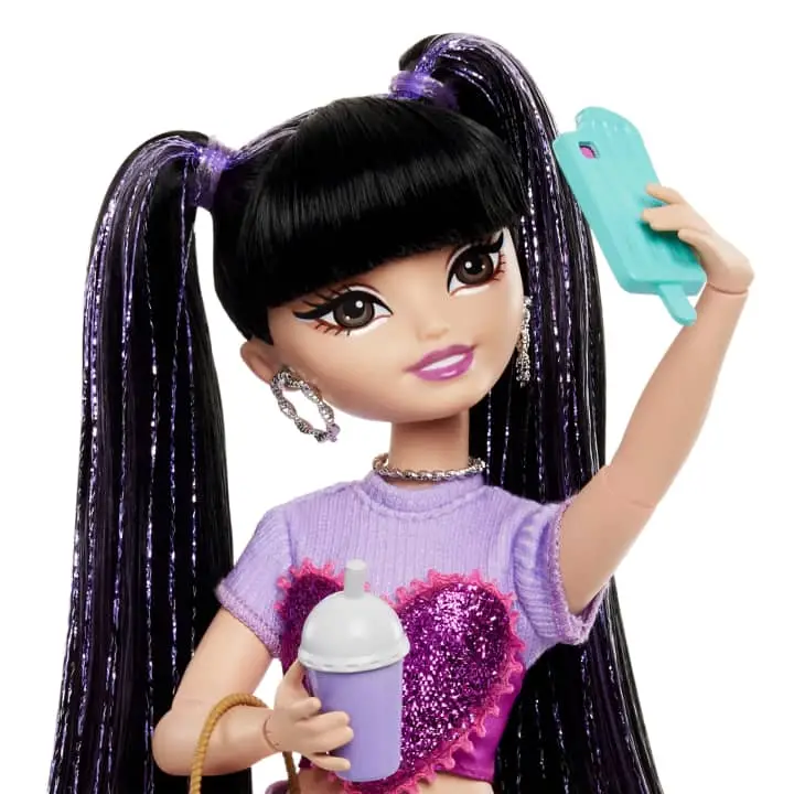 Pizza Party Doll - Barbie renee view 4