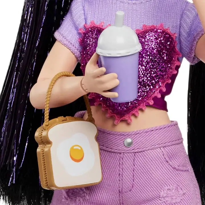 Pizza Party Doll - Barbie renee view 5