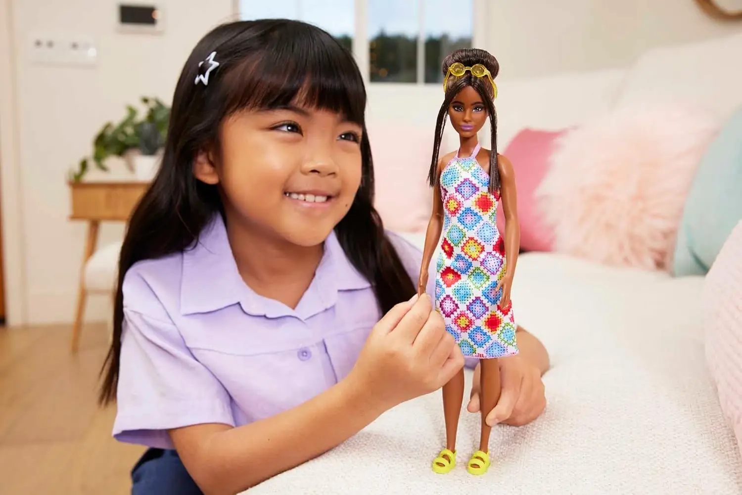 Barbie Fashion Doll 210 view 2