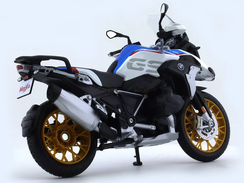 BMW R1250 GS 1:12 Maisto Licensed Scale Model bike collectible view 4